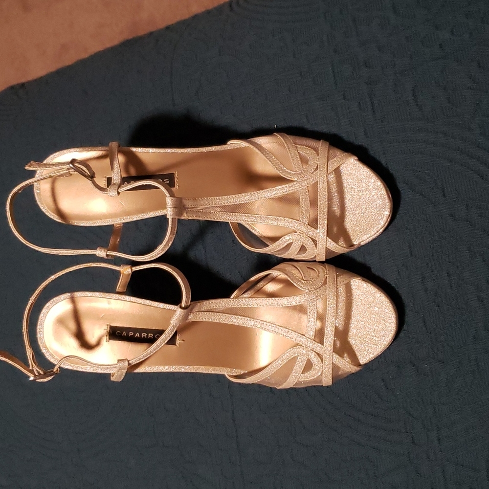 Caparros slingback shoes. Size 8.5B. Beige metallic, with 4" heel